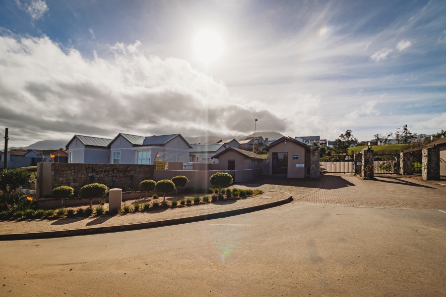4 Bedroom Property for Sale in Blanco Western Cape